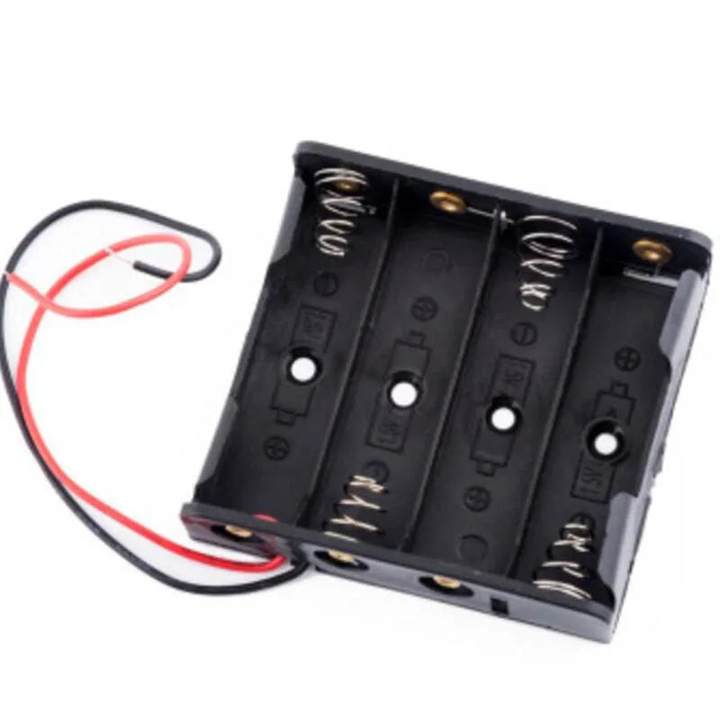 AA Batteriehalter mit Anschlusskabeln – Detailansicht der Bauform